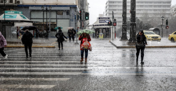 Ισχυροί άνεμοι, βροχές και καταιγίδες σε όλη τη χώρα - Νέα επιδείνωση την Τσικνοπέμπτη