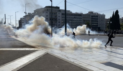 Έντεκα προσαγωγές για επεισόδια μετά την απεργιακή πορεία στην Αθήνα