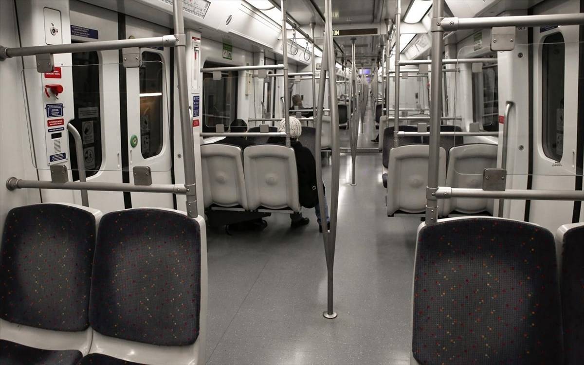 Κατακόρυφη αύξηση της επιβατικής κίνησης σε λεωφορεία και μετρό
