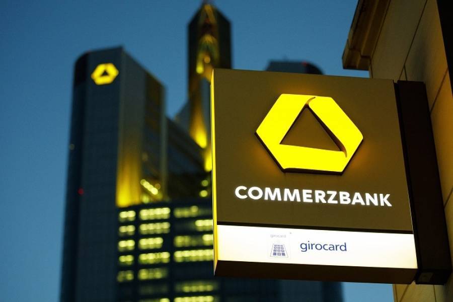 Δεν ανανεώνει τη σύμβαση ο οικονομικός διευθυντής της Commerzbank