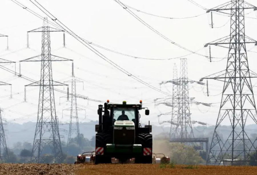 Reuters: Οι τιμές ενέργειας θα μειωθούν περίπου 7% τον Ιούλιο