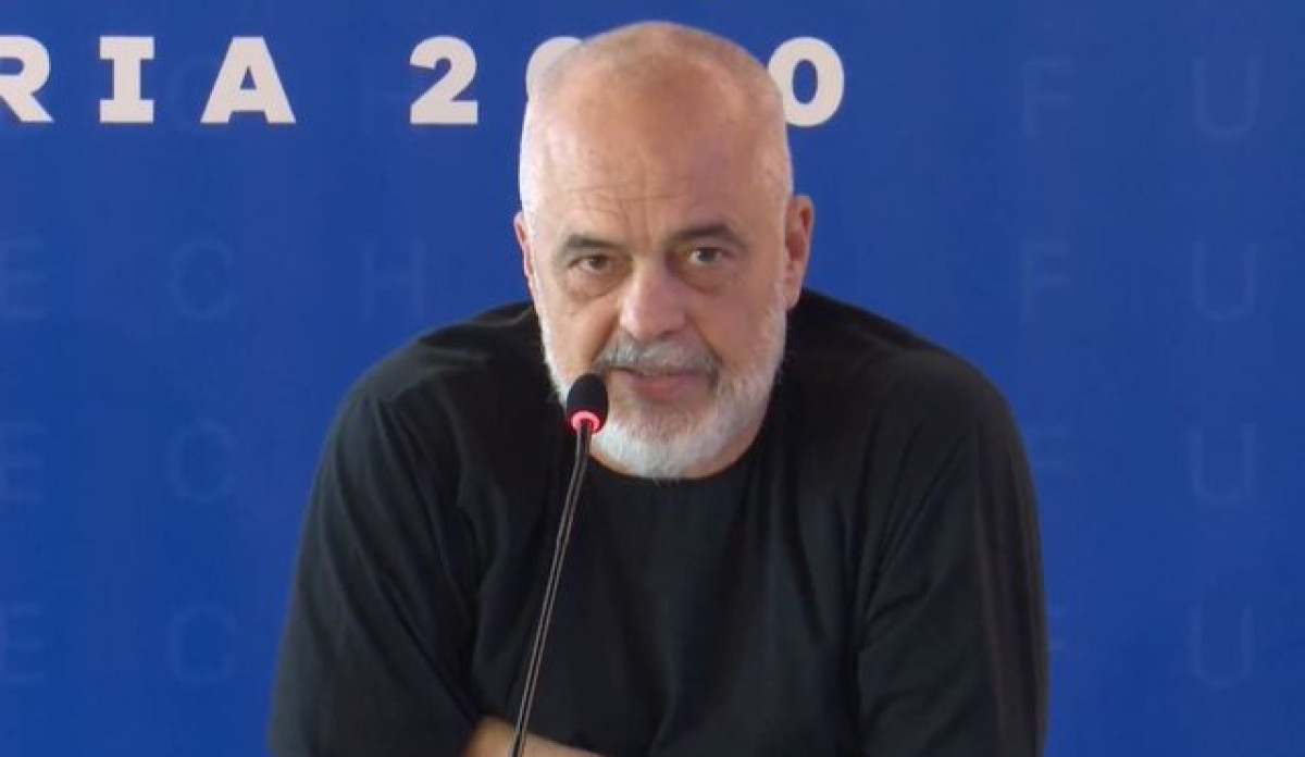 Οι Αλβανοί αντιπαθούν τις τράπεζες, αλλά ο Ράμα θέλει να καταργήσει τα μετρητά