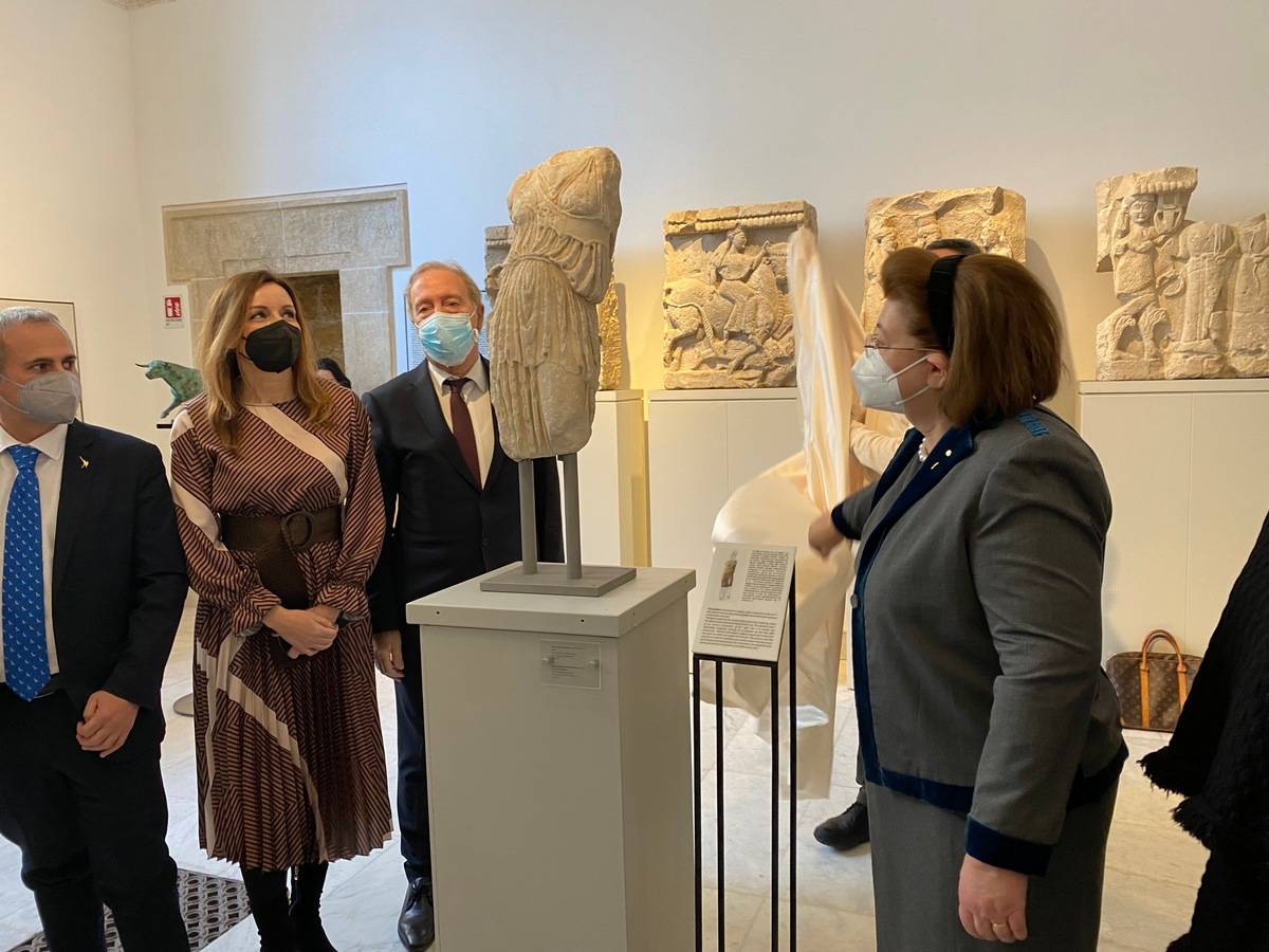 Μενδώνη: Ηθική υποχρέωση για την Ευρώπη η επιστροφή των Γλυπτών