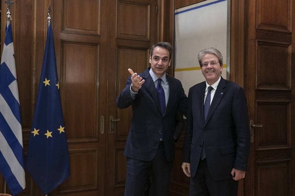 Ο διάλογος Μητσοτάκη- Τζεντιλόνι για τα πρωτογενή πλεονάσματα
