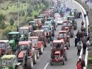 Ενισχύουν τα μπλόκα οι αγρότες, ραντεβού στο συλλαλητήριο της Τρίτης