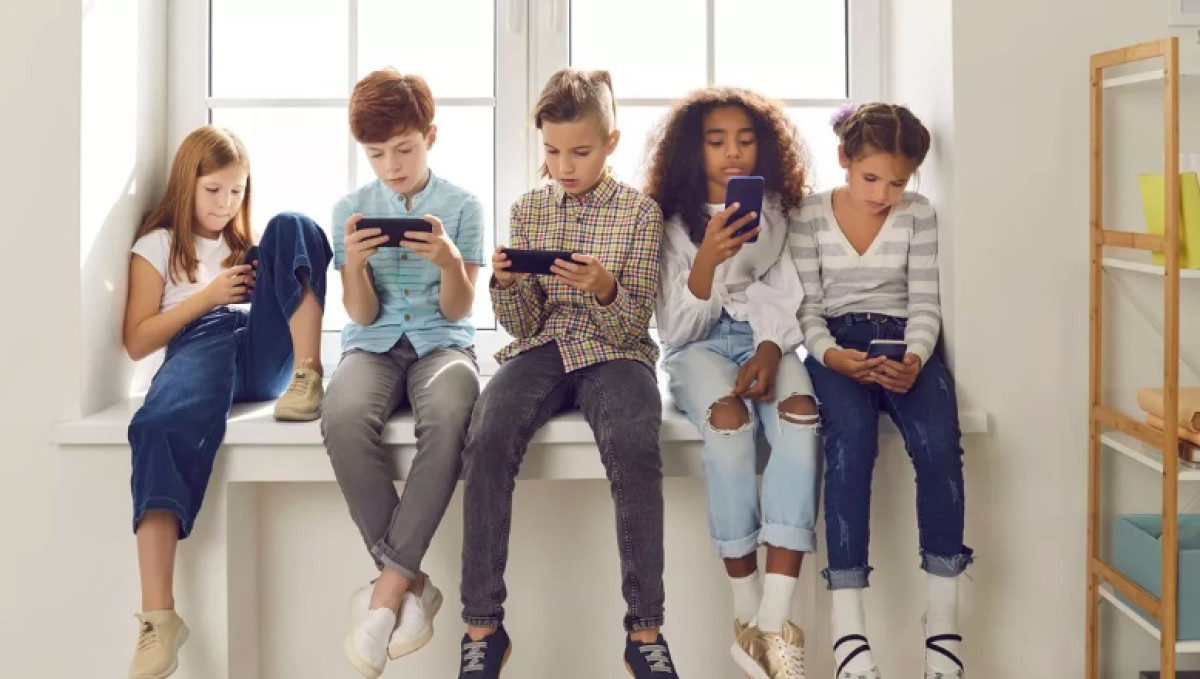 Γαλλία: Τέλος τα…ελεύθερα social media για τους κάτω των 15