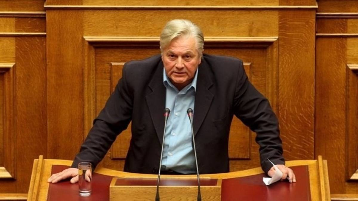 Παπαχριστόπουλος: Θα ψηφίσω τη Συμφωνία και θα παραδώσω την έδρα