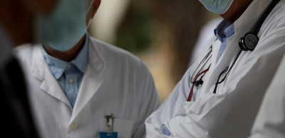 Η ΕΙΝΑΠ ζητά την επίλυση προβλημάτων των νοσοκομειακών γιατρών