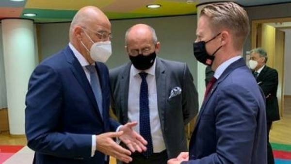 Δένδιας: Η Τουρκία οφείλει κι άλλα απτά δείγματα σεβασμού