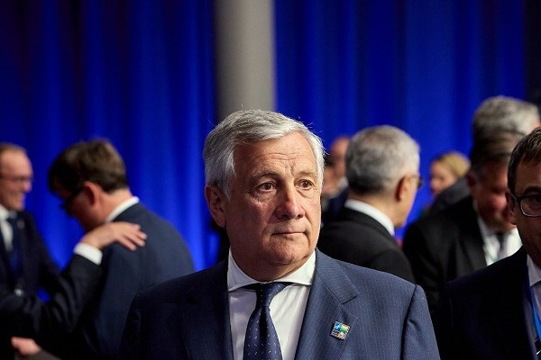 Ο Ταγιάνι διάδοχος του Μπερλουσκόνι στο Forza Italia