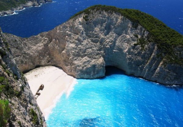 Τέσσερις ελληνικές παραλίες μέσα στις 100 καλύτερες του κόσμου, σύμφωνα με το CNN