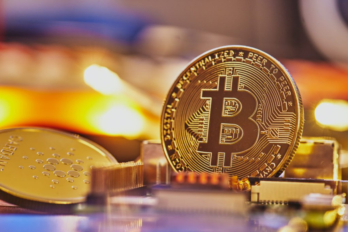 Bitcoin: Μία ανάσα από τα $100.000 εν αναμονή συμφωνίας ΗΠΑ-Βρετανίας