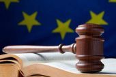 Ένωση Ελλήνων Δημοσιολόγων: "Συμβατές με το Ευρωπαϊκό Δίκαιο οι επιλογές της τρόικας;"