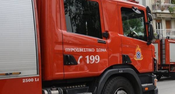Σε εξέλιξη φωτιά στη Φθιώτιδα