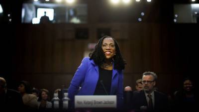 Ketanji Brown-Jackson: Η πρώτη μαύρη δικαστής στο αμερικανικό Ανώτατο Δικαστήριο