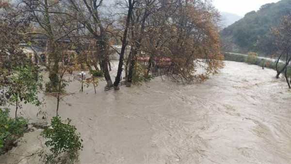 Ήπειρος: Προειδοποίηση του 112 για έντονα καιρικά φαινόμενα και κατολισθήσεις