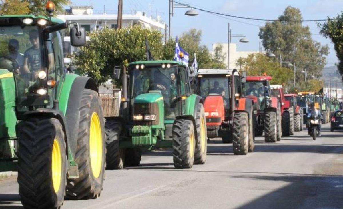 Στα μπλόκα τους αγρότες και κτηνοτρόφοι