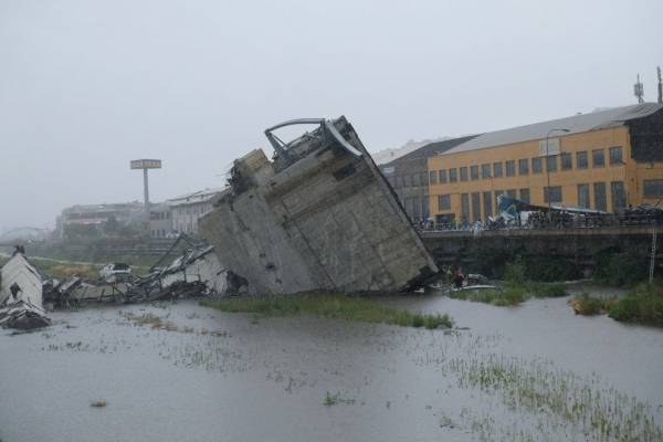 35 νεκροί από την κατάρρευση της γέφυρας στη Γένοβα