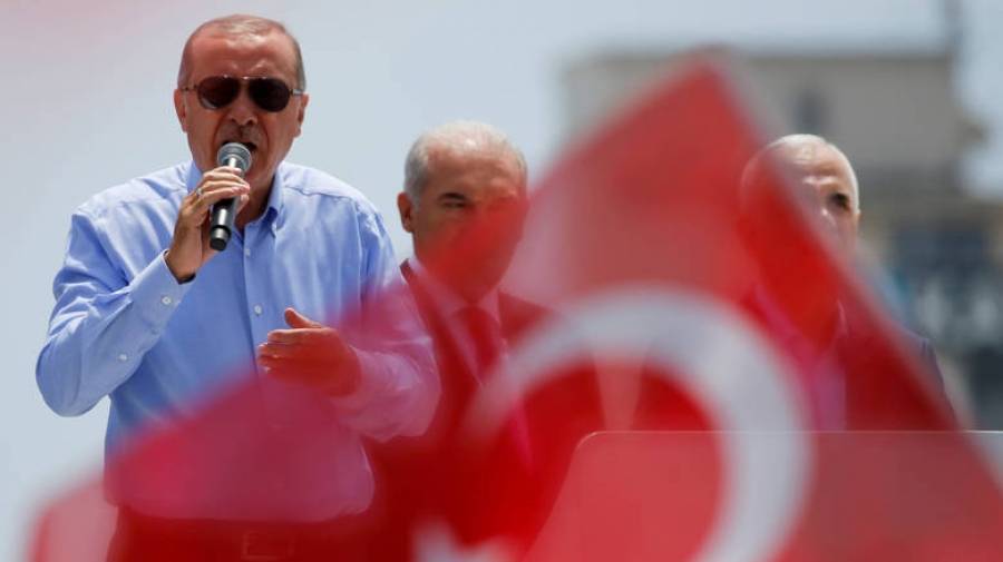 Αντίστροφη μέτρηση για τις τουρκικές εκλογές
