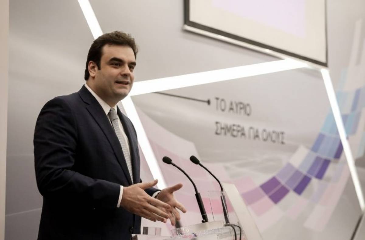 Πιερρακάκης: Μέσα σε app στο κινητό οι νέες ταυτότητες