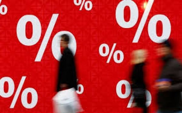 «Πάτωσαν» πανελλαδικά οι χειμερινές εκπτώσεις (πίνακας)