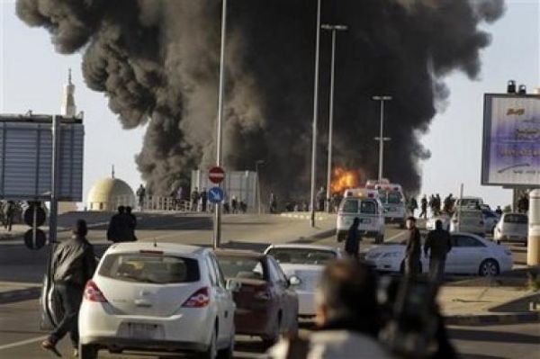Πολύνεκρη επίθεση με εκρηκτικά στη Λιβύη