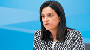 Κεραμέως: Η αγορά εργασίας αλλάζει – Το 13ωρο είναι νόμιμο, αλλά όχι υποχρεωτικό