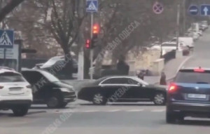 Οδησσός: Έκρηξη κοντά στην αυτοκινητοπομπή Μητσοτάκη-«Όλοι καλά» στην ελληνική αποστολή