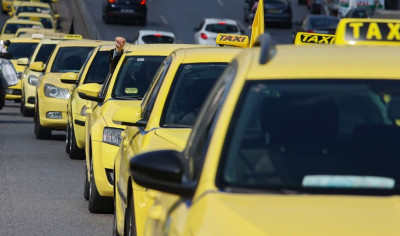 Τελευταία ευκαιρία για απόσυρση παλιών ταξί και νομιμοποίηση των τρέιλερ