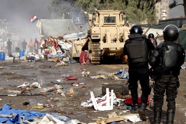 Πνίγεται στο αίμα και πάλι η Αίγυπτος - Σε κατάσταση έκτακτης ανάγκης η χώρα (upd 2)