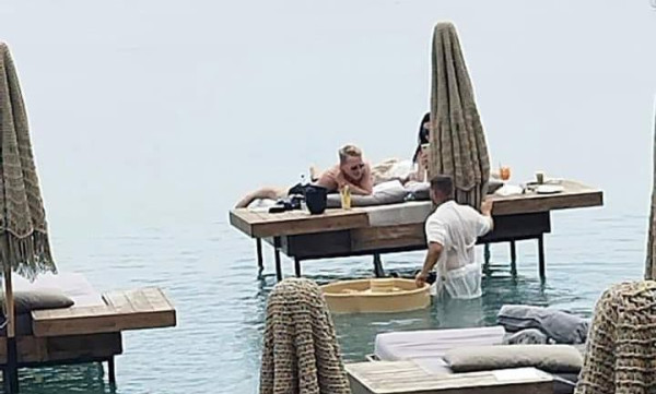 Ρόδος- Εργαζόμενοι στο beach bar: Έχουμε καλές οικονομικές απολαβές