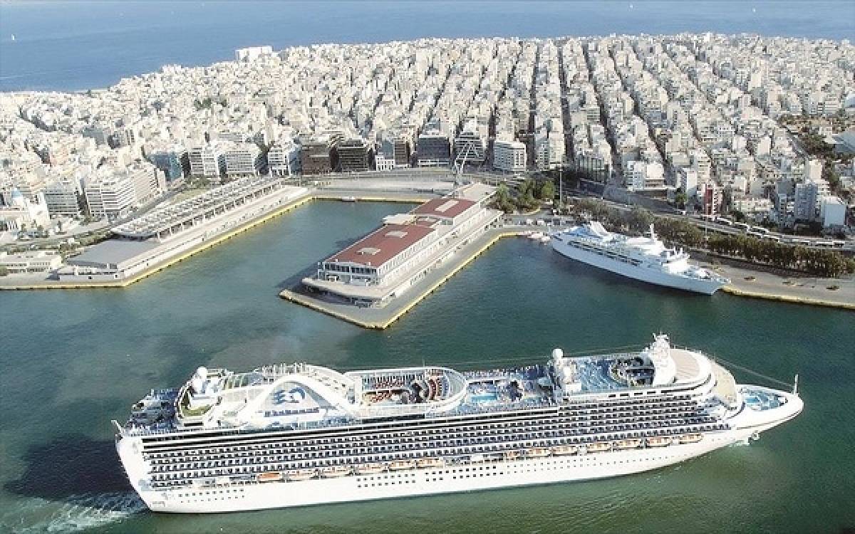 Απαγόρευση κατάπλου κρουαζιεροπλοίων - Αλλαγή ρότας από την κυβέρνηση