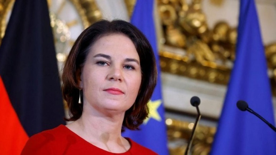 Μπέρμποκ: Ετοιμάζουμε νέες κυρώσεις στο Ιράν για την αστυνομία ηθών