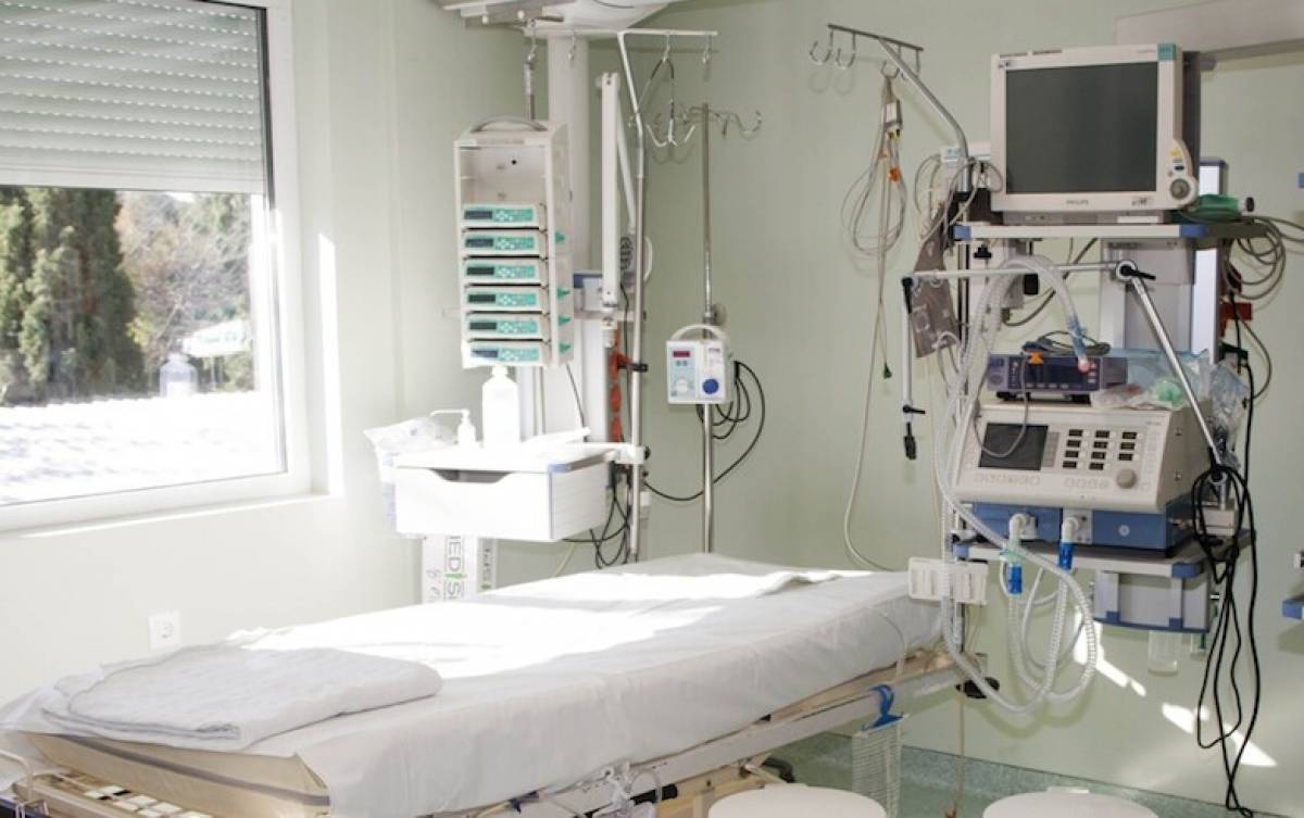 Θεσσαλονίκη: Ζήτησε μίζα 3.500 ευρώ για να βρει κρεββάτι ΜΕΘ