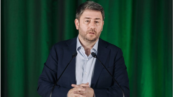 Ανδρουλάκης: Απρεπής η στάση του Ρίσι Σούνακ απέναντι στον Μητσοτάκη