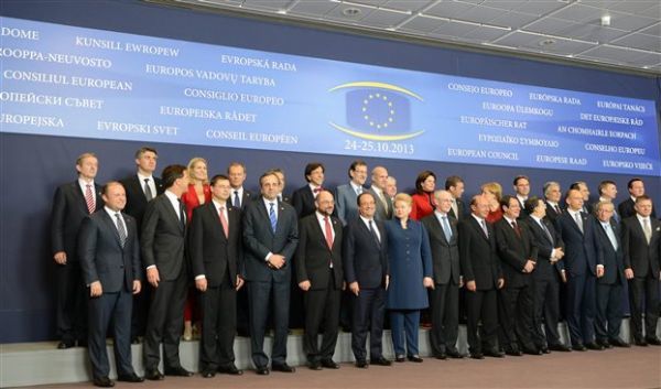 ΕΕ: Εύθραυστη η οικονομική ανάκαμψη, αλλά θετικές οι προοπτικές