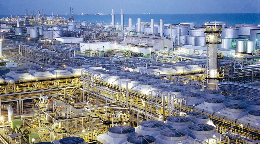 Aramco: Στα $32,5 δισ. τα καθαρά κέρδη με το πετρέλαιο στα ύψη λόγω πολέμου