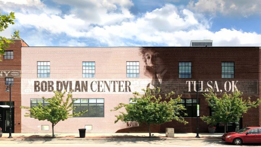 Bob Dylan Center: Νέο μουσείο αφιερωμένο στον νομπελίστα ποιητή της ροκ Μπομπ Ντίλαν