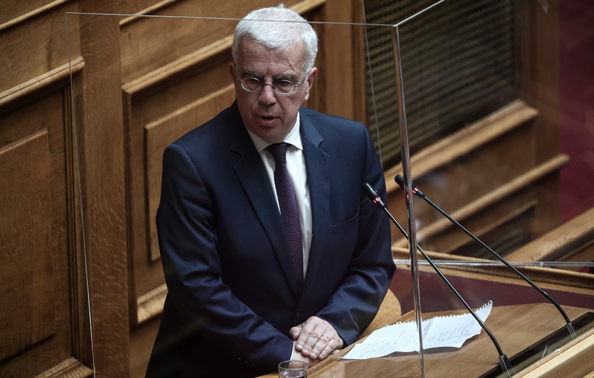 Θεσσαλονίκη: Επίθεση με γκαζάκια στο σπίτι του Βουλευτή Στράτου Σιμόπουλου - Καταδικάζει η ΝΔ