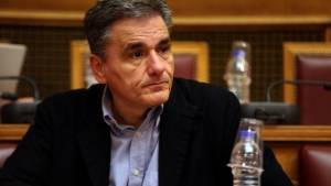 Τσακαλώτος: Η οικονομία δεν αντέχει την επικοινωνιακή προσήλωση των αρίστων επιτελικών