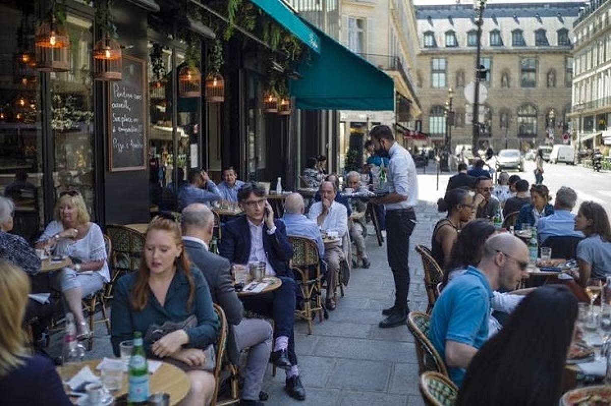 Γαλλία: Αισιόδοξη για την ύφεση η κεντρική τράπεζα