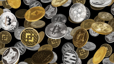 Τεστάρει το όριο των $30.000 το Bitcoin-Στα «πράσινα» τα κρυπτονομίσματα