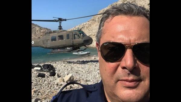 Αντιδράσεις για τη selfie του Καμμένου με το στρατιωτικό ελικόπτερο