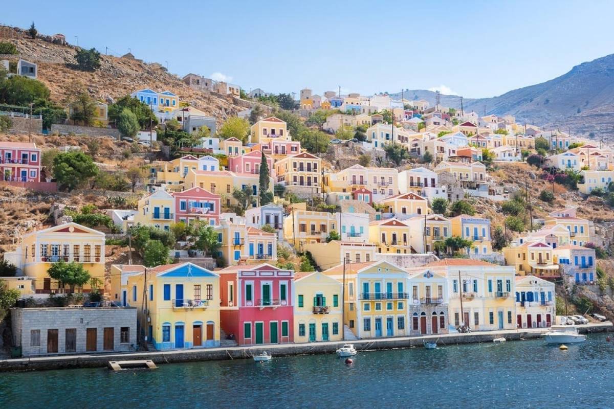 Η «μάχη» του…greek brand για την επόμενη μέρα του Tουρισμού
