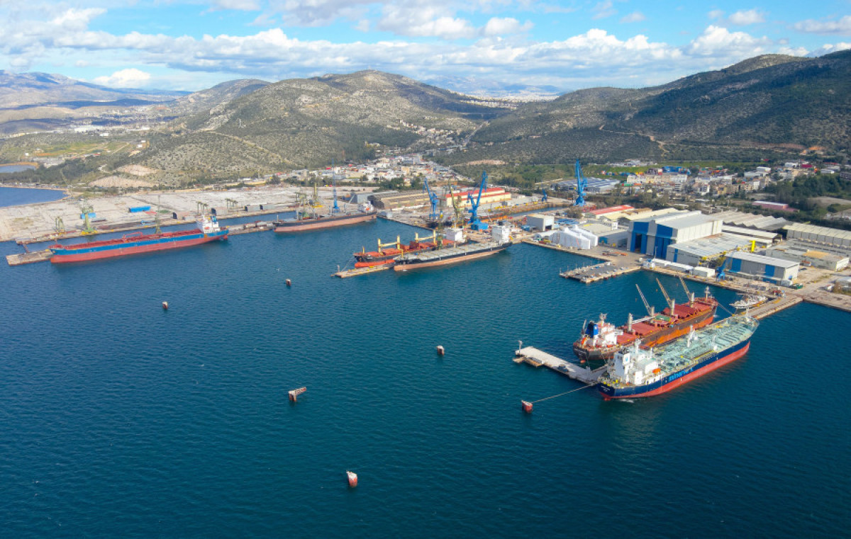ΕΛΣΤΑΤ: Μείωση πλοίων, αλλά αύξηση χωρητικότητας στην ελληνική βιομηχανία επισκευής πλοίων το 2025