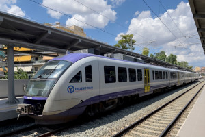 Προαστιακός: Αποκαταστάθηκε η κυκλοφορία μετά τη φωτιά στον Ασπρόπυργο