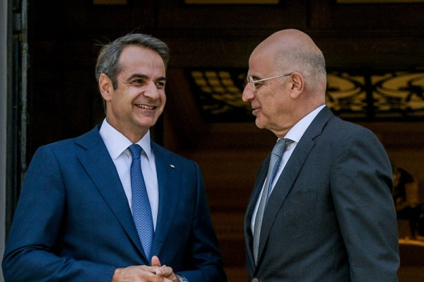 Στην Τήνο Μητσοτάκης και Δένδιας για τον 15αύγουστο