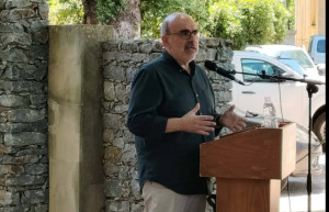 Αν είστε γονείς, μην κρατάτε τα παιδιά σας σ’ αυτή τη χώρα!