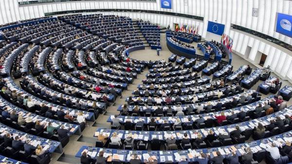 Ευρωκοινοβούλιο:Αργά ξύπνησαν να ασχοληθούν με τους πρόσφυγες στα ελληνοτουρκικά σύνορα