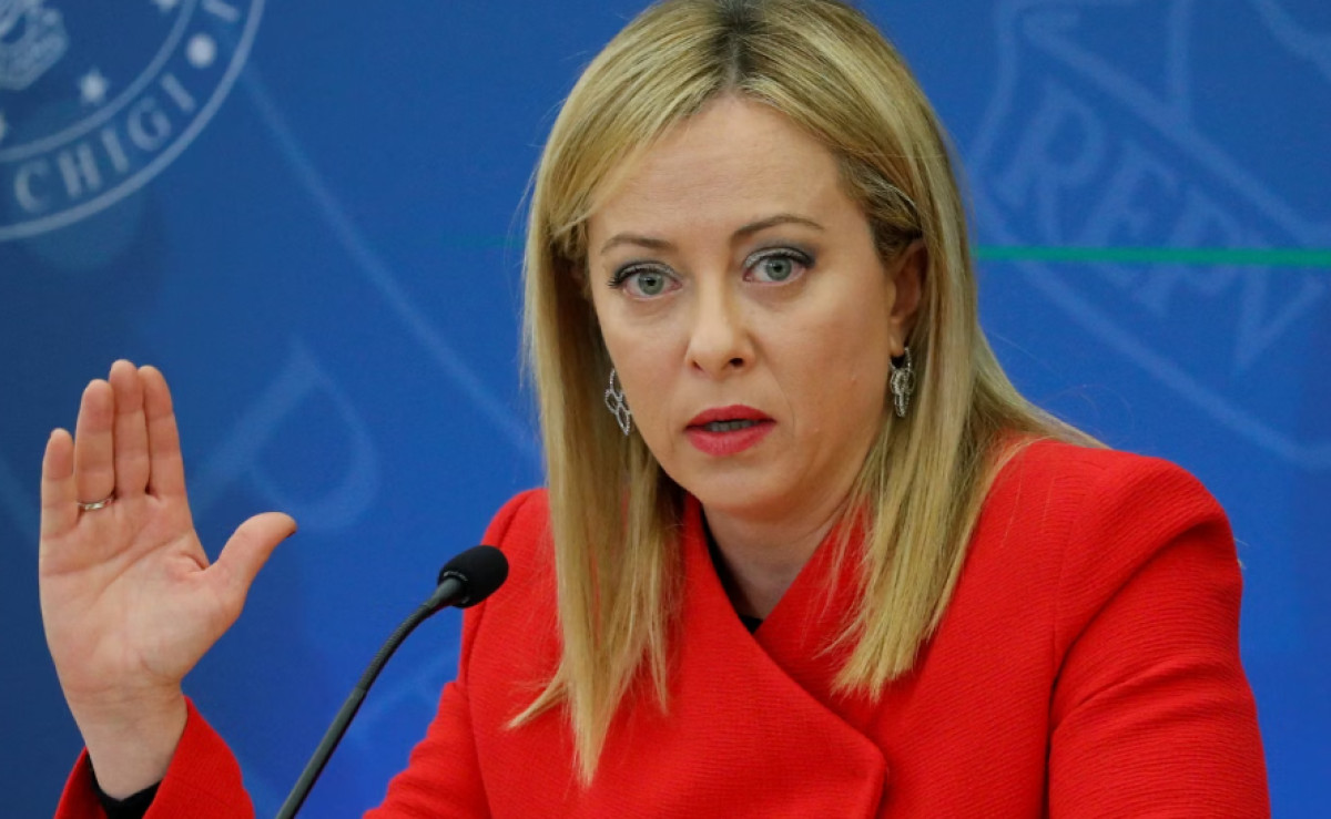 Μελόνι: Δεν μετανιώνω για την εγγύτητα με Τραμπ – Βλέπει το έλλειμμα κάτω από το 3%